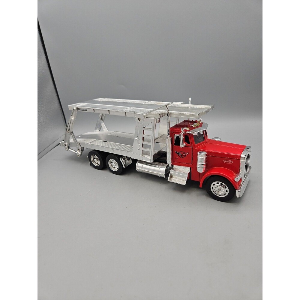 New Ray Long Hauler Collection Peterbilt 379 1:32 Scale Red Chevrolet Corvette